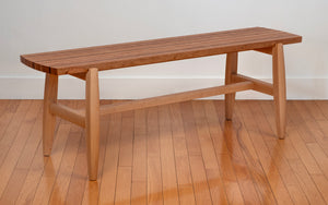 Postera Bench