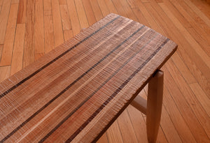 Postera Bench