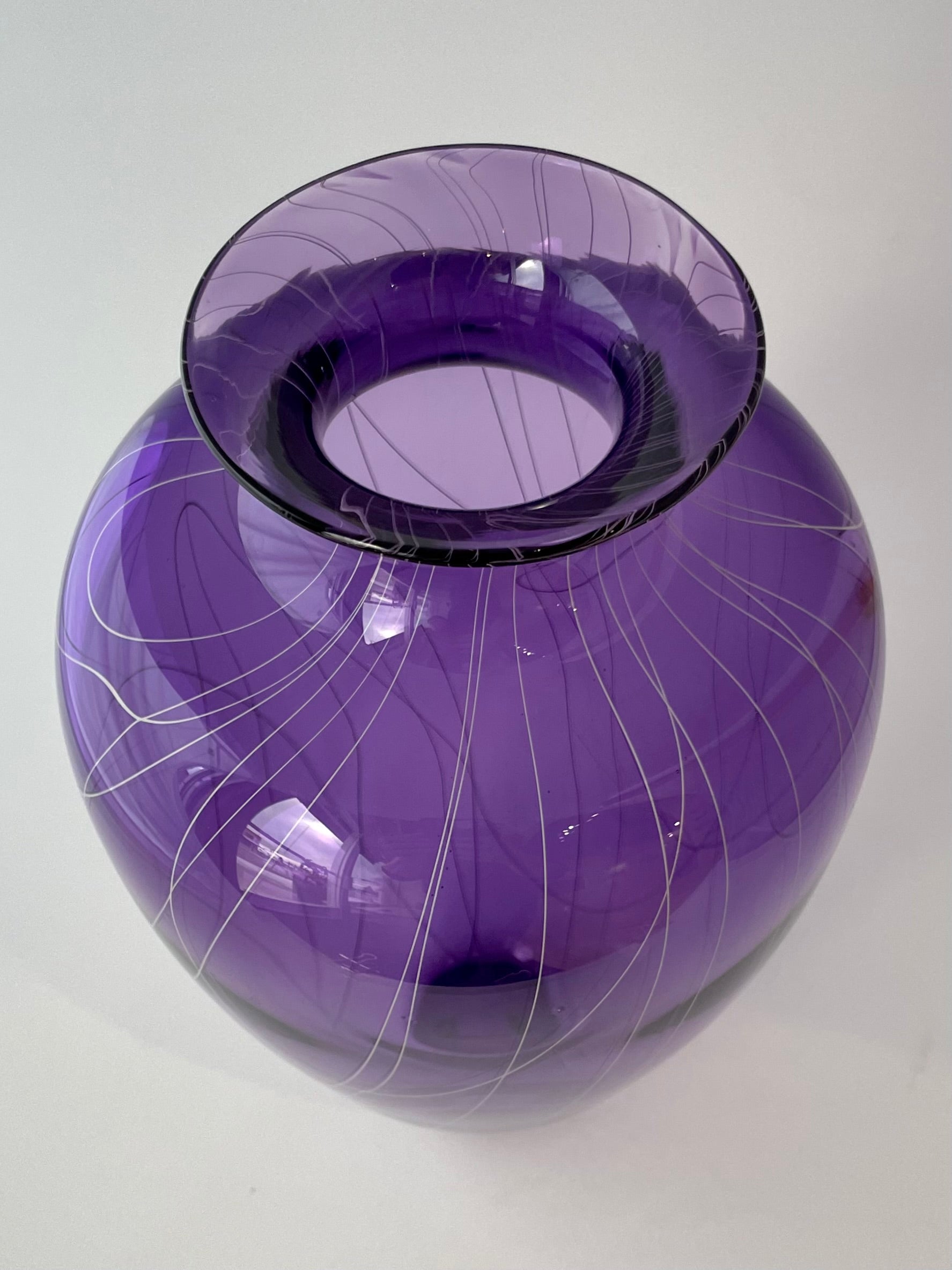 Sketch Series Vase - Medium Purple/White