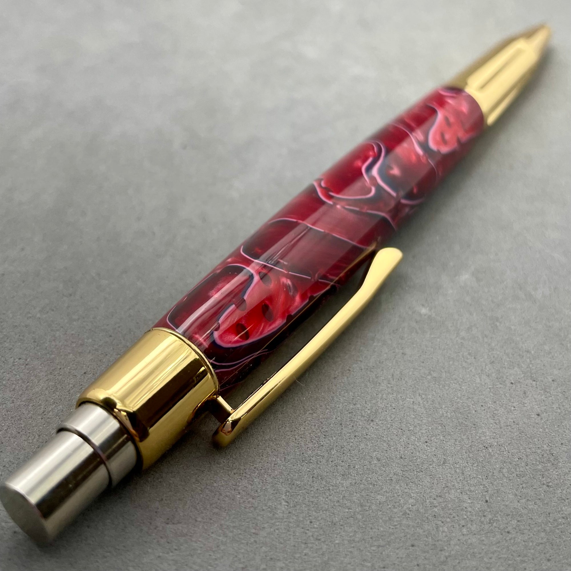 Luxor Red Waves Resin Pen