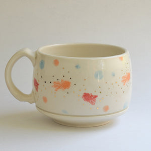 Round Mug - Heartwarming Goldfish