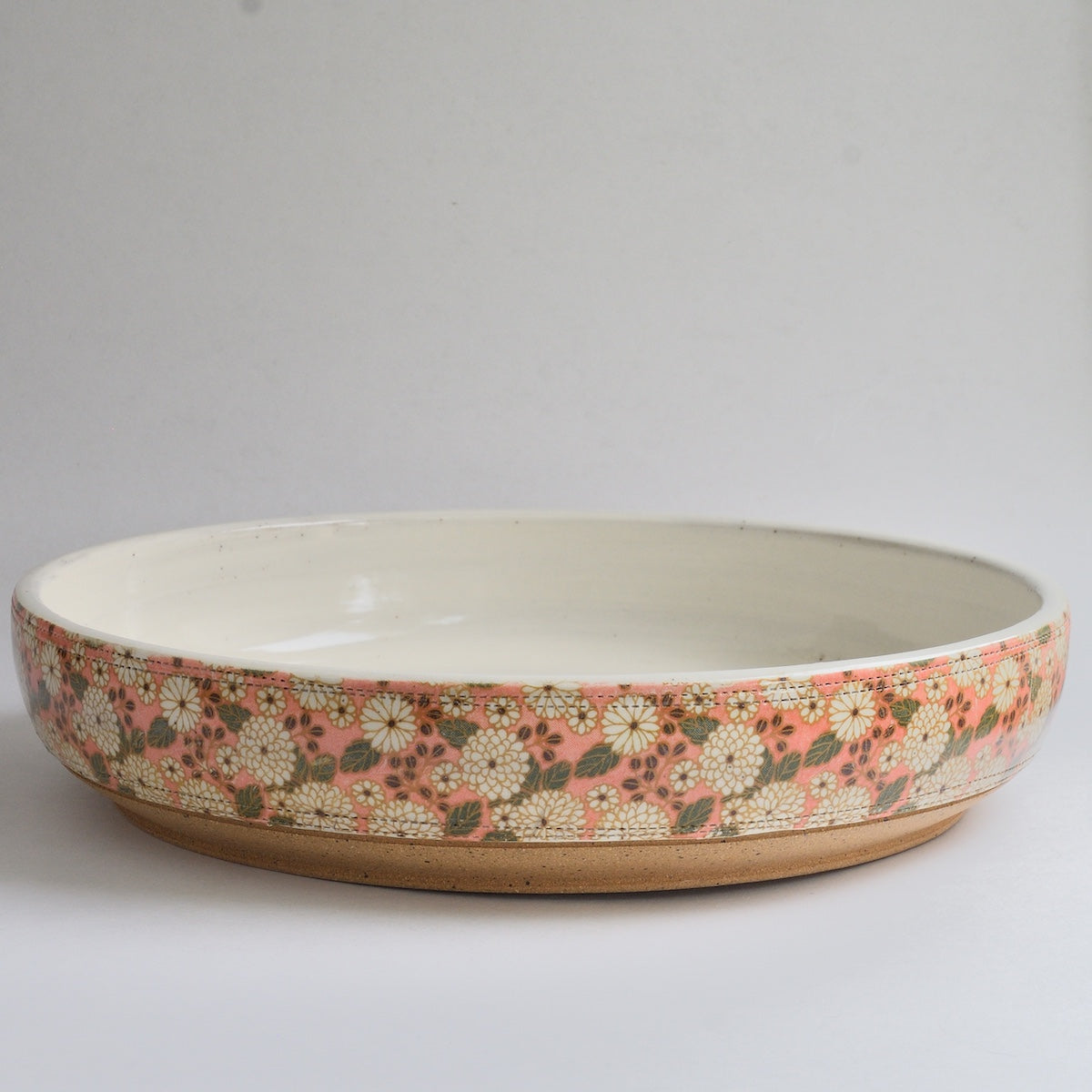 Rustic Chrysanthemum Pasta Serving Bowl