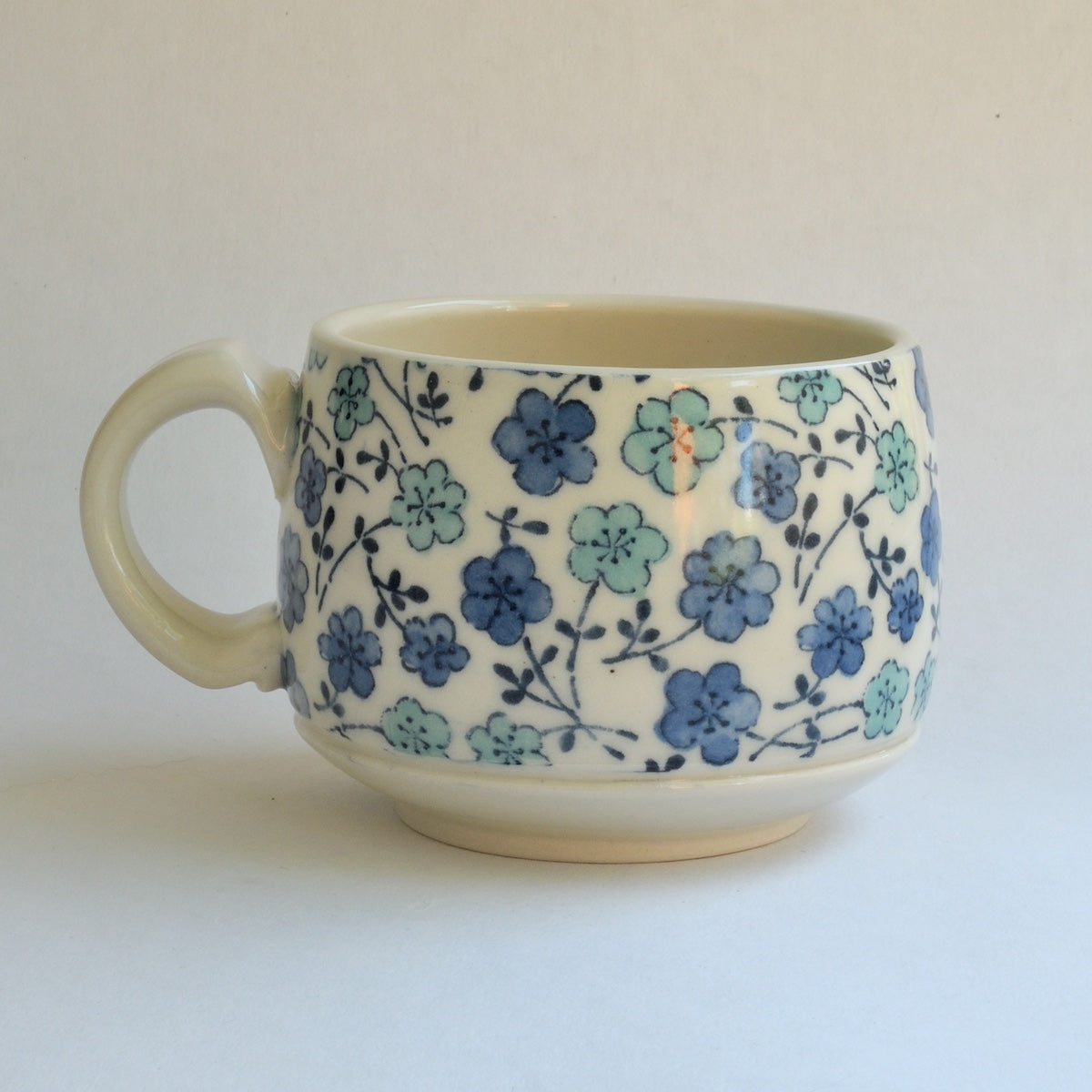 Blue Blooms Round Mug