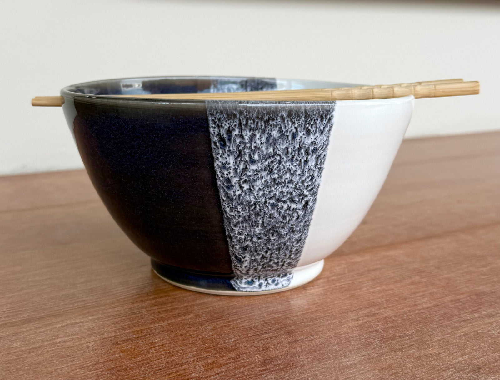 Noodle Bowl - navy & white