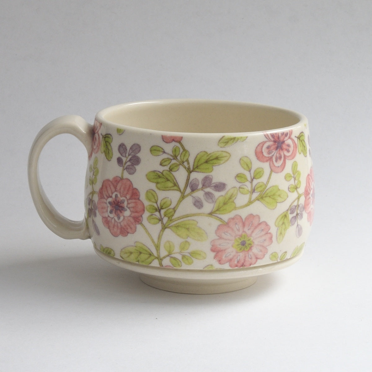 Round Mug - Camellia