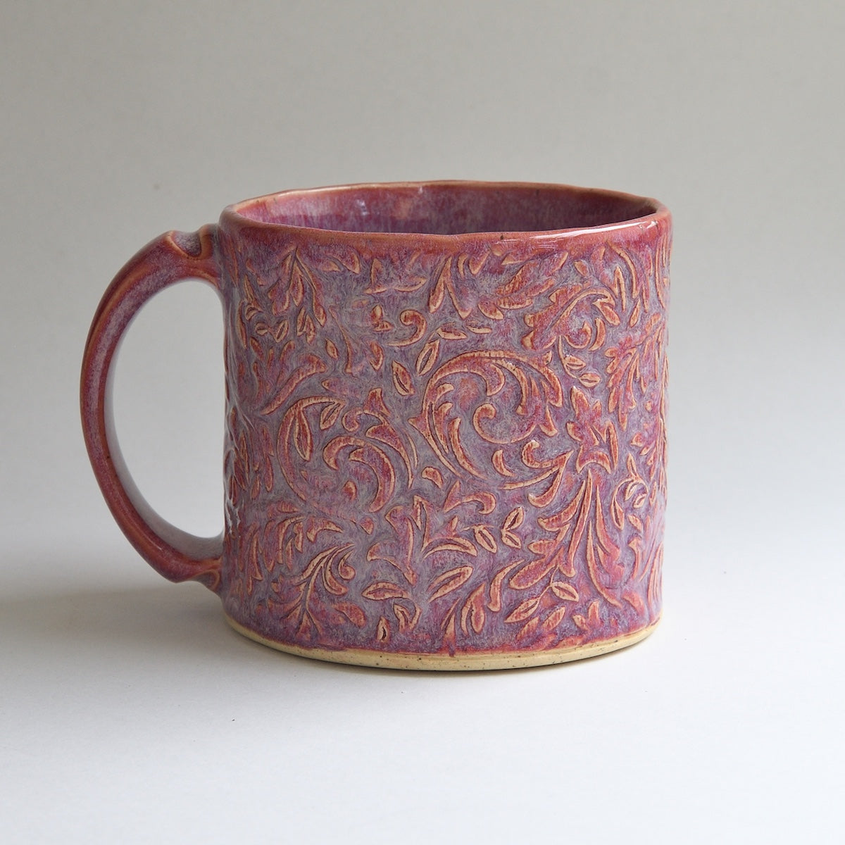 Medium Berry Vine Mug
