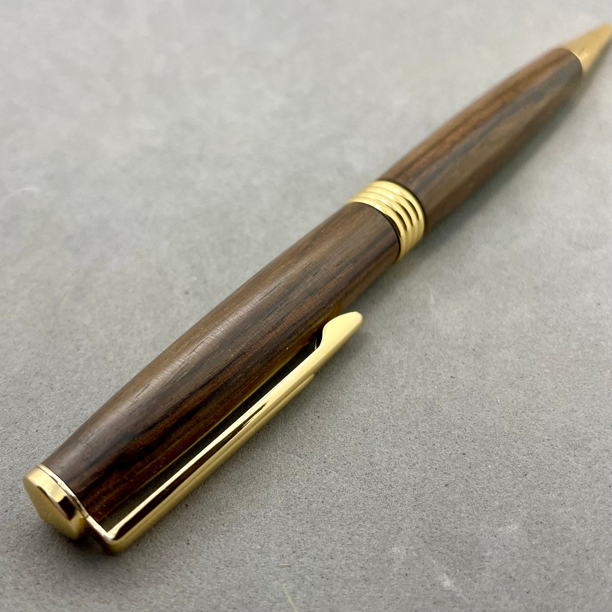 Streamline Wood Pen - Walnut