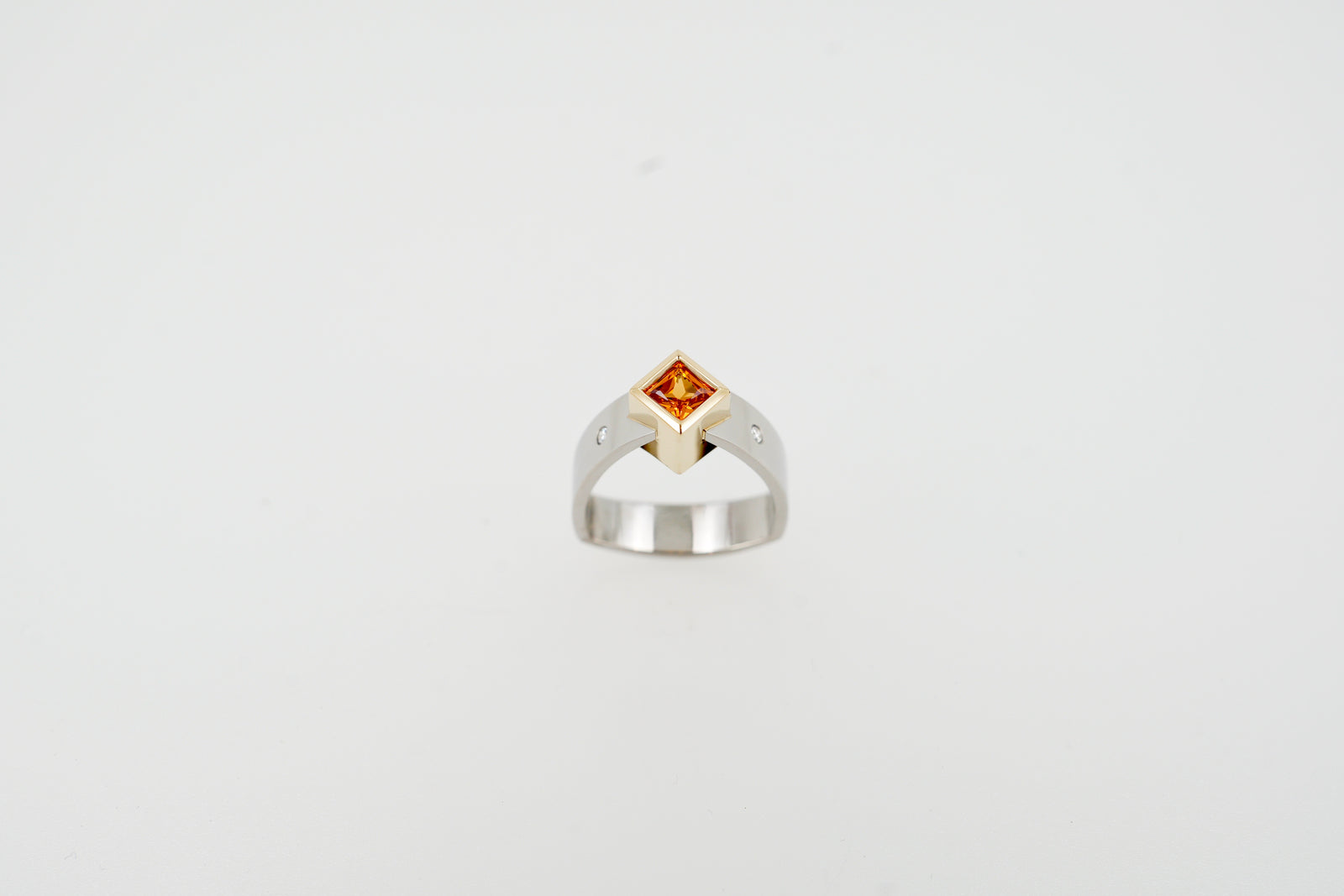 Gold & Yellow Sapphire Ring