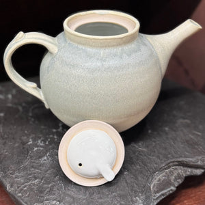 Lg Round Teapot - Gray