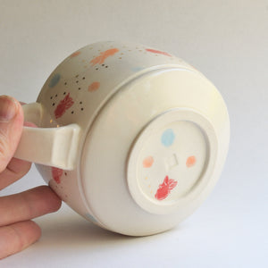 Round Mug - Heartwarming Goldfish