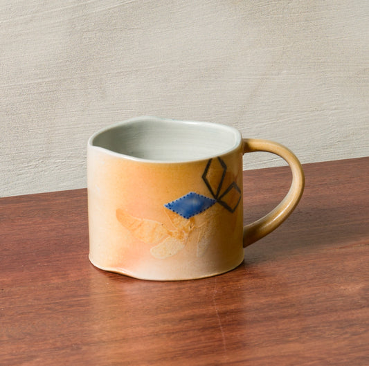 Medium Wavy Rim Mug 2