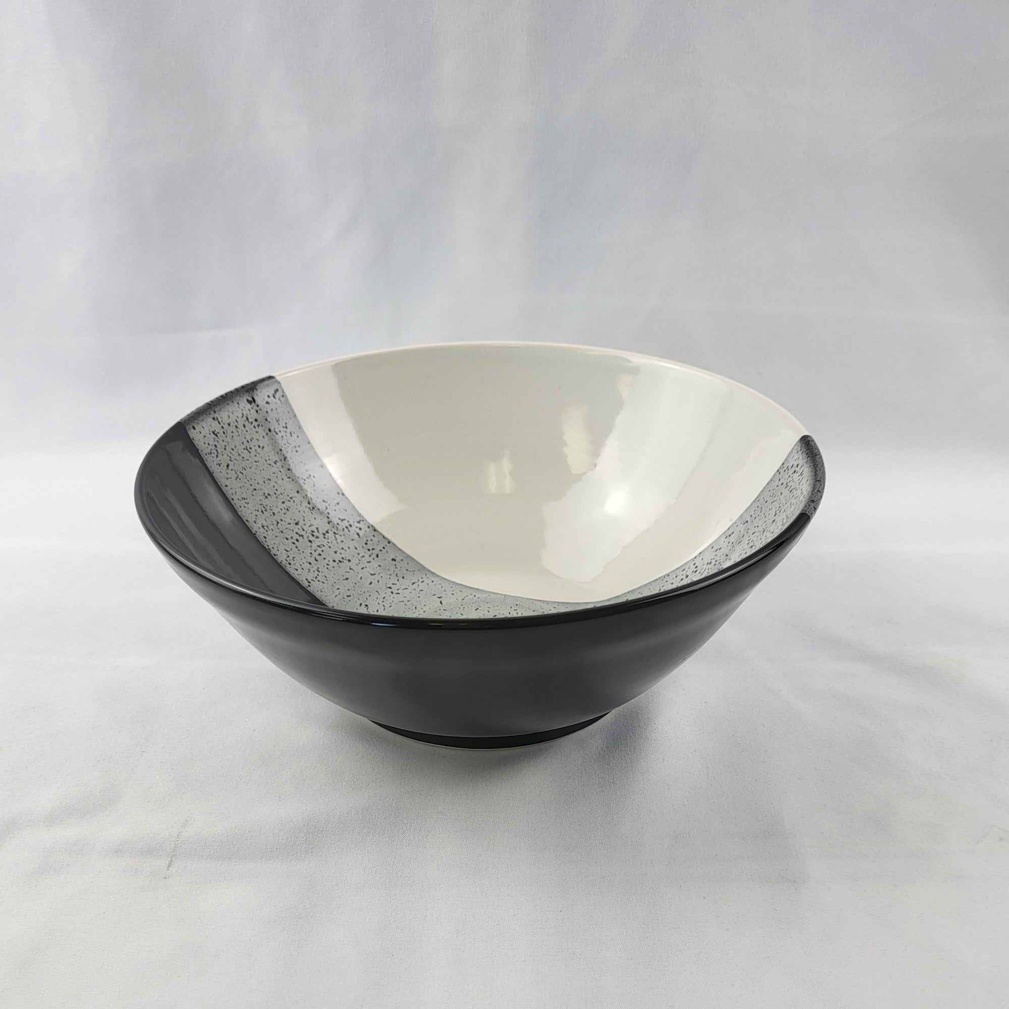 XL Bowl - Black & White