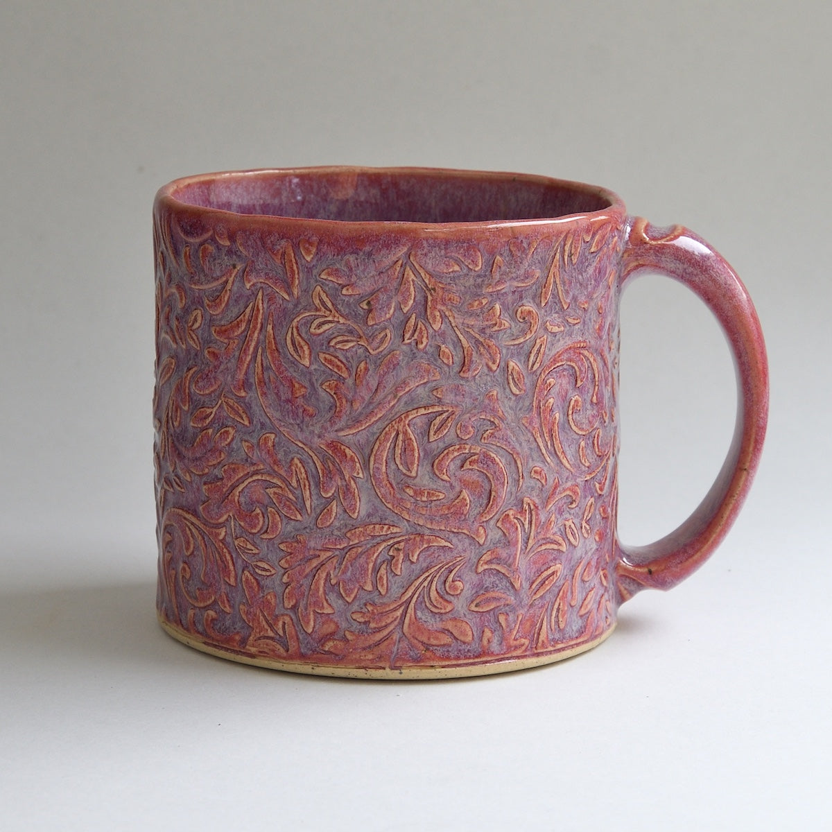 Medium Berry Vine Mug