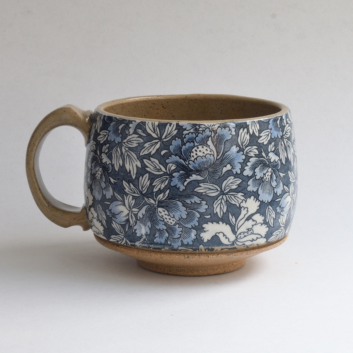 Rustic Round Mug - Blue Peony