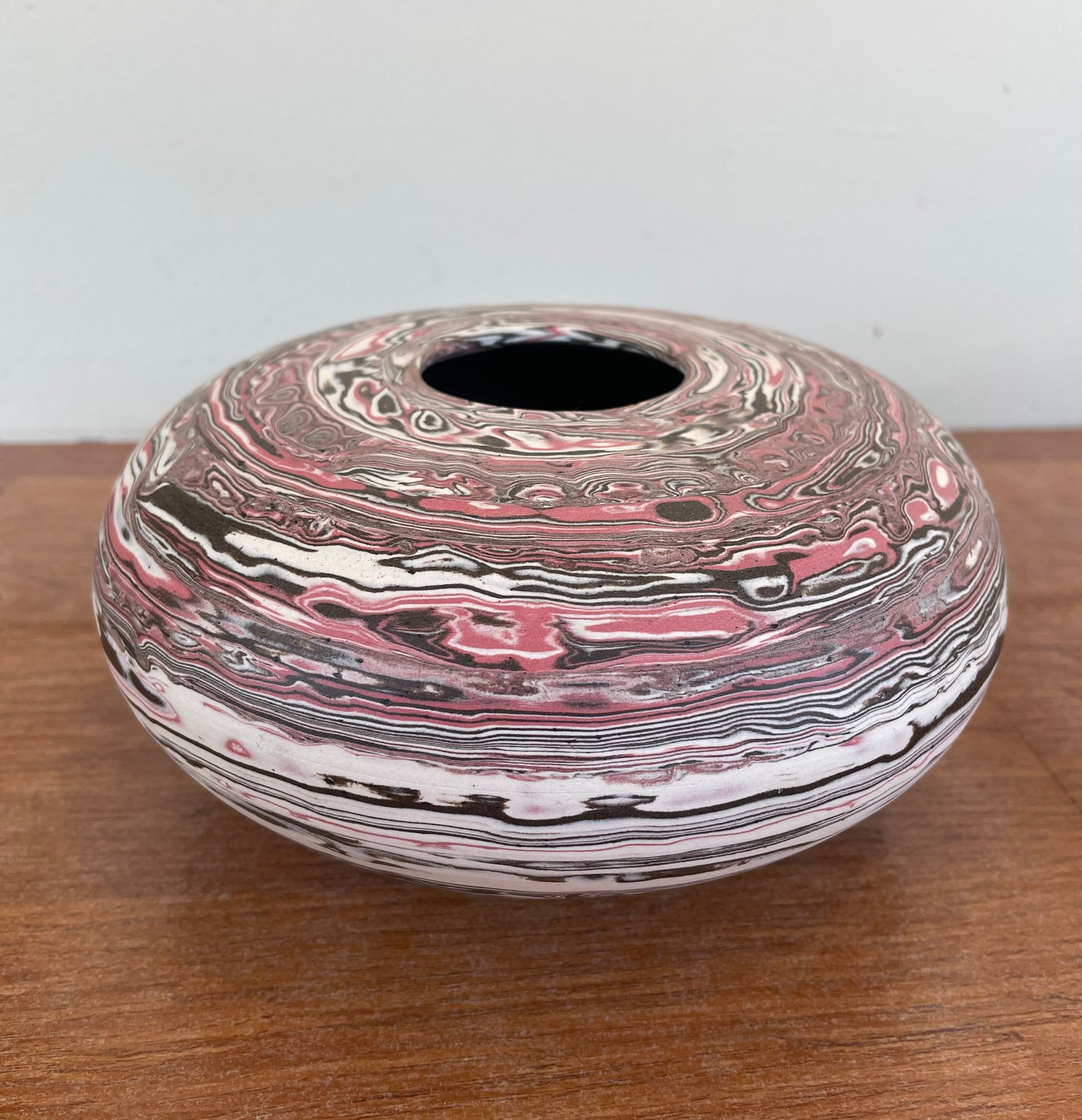 Porcelain Strata Vessel 78